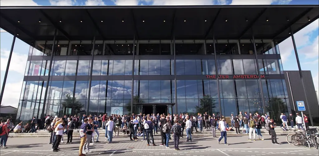 The conference was hosted at Theater Amsterdam, a tier-A location.